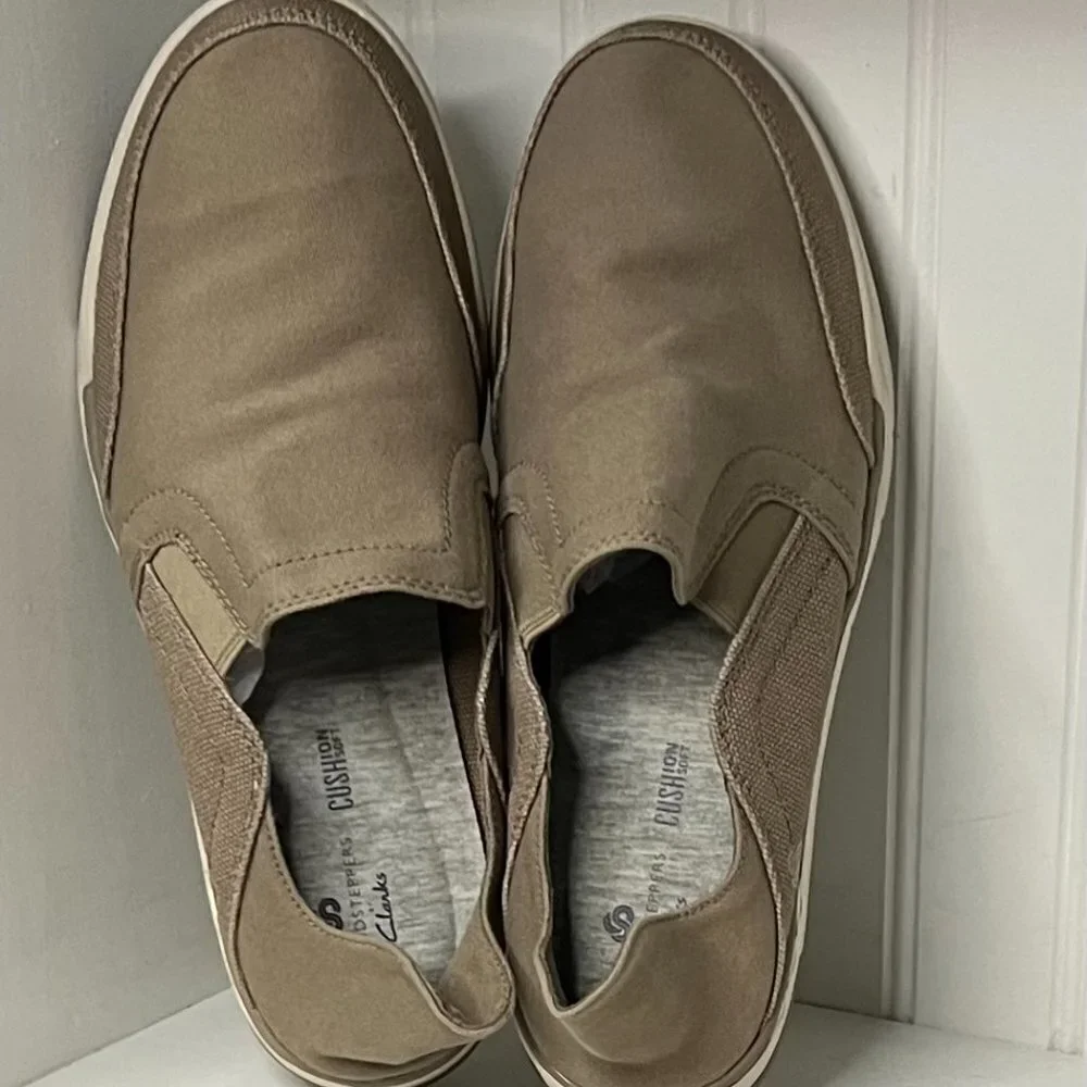 Cloudsteppers by Clarks manufacturer cloudsteppers